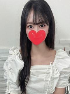 ゆいな　極上18歳美...