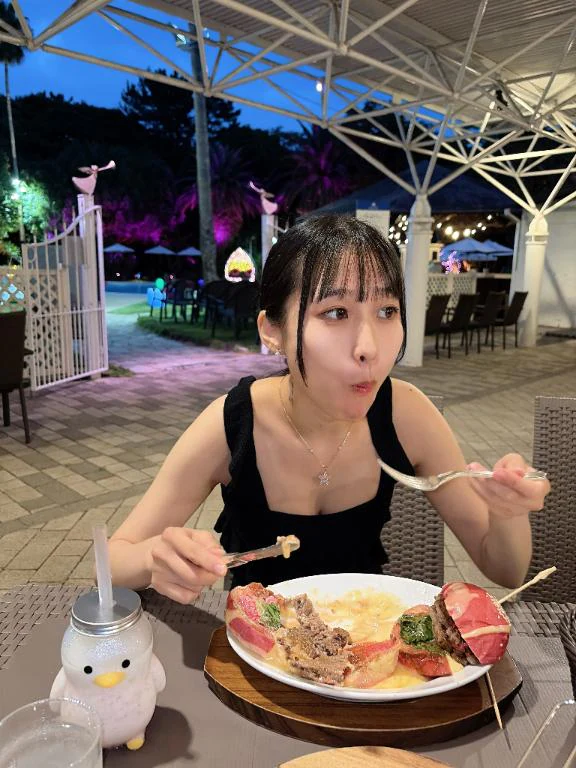 【⑩】ナイトプール行ってきた👙🌙
