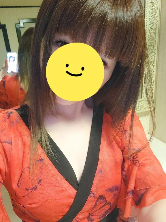 8月