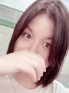 清楚系変態痴女・宮園かのん