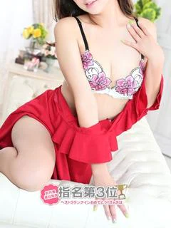 素人妻御奉仕倶楽部Hip’s千葉駅前店のかほ　三度の飯よりキスが好き！