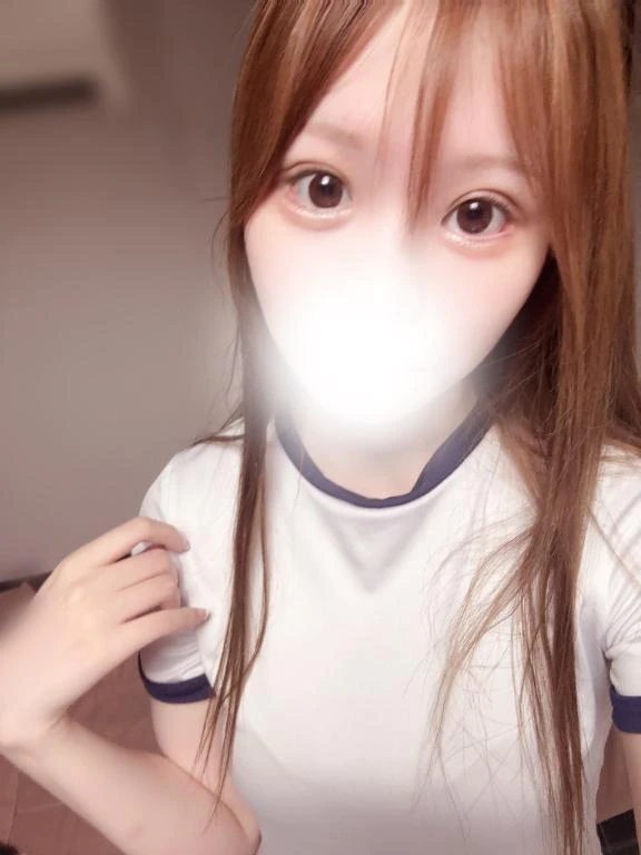 8月