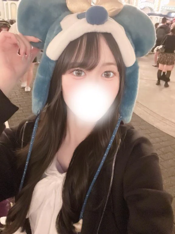 いる〜σ̴̶̷̤ . σ̴̶̷̤ ♡