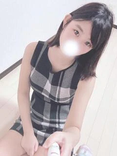 彩夏まなつ