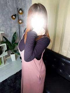 三田あやな