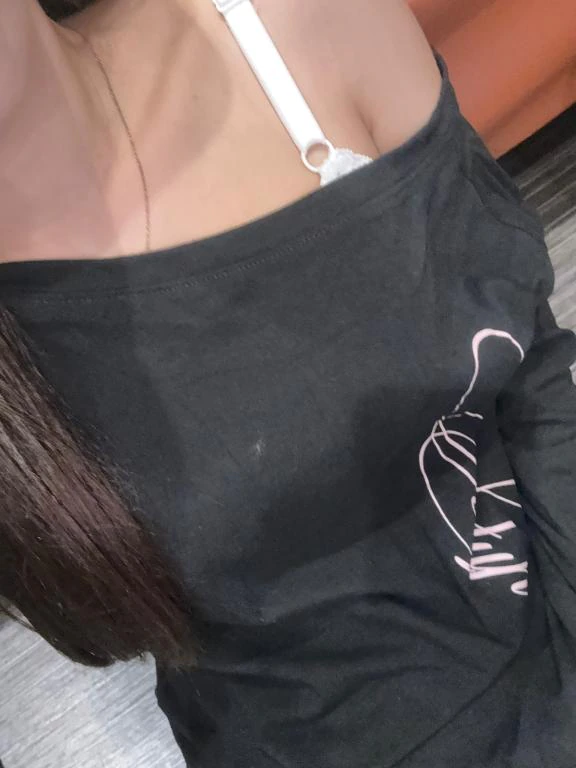 ご奉仕します♡