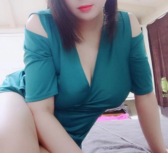 明日、出勤します。