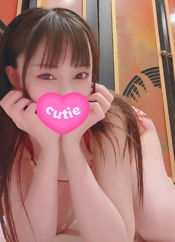 もぐもぐ( "´༥`" )