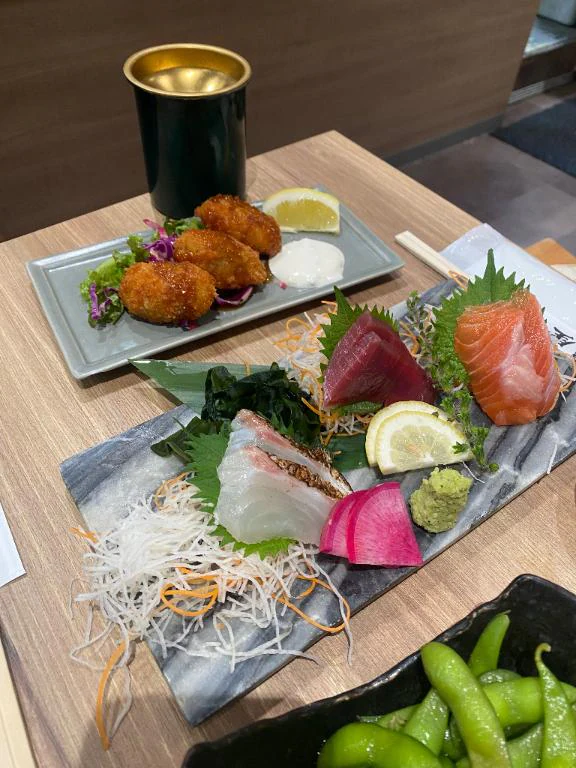 うひょー