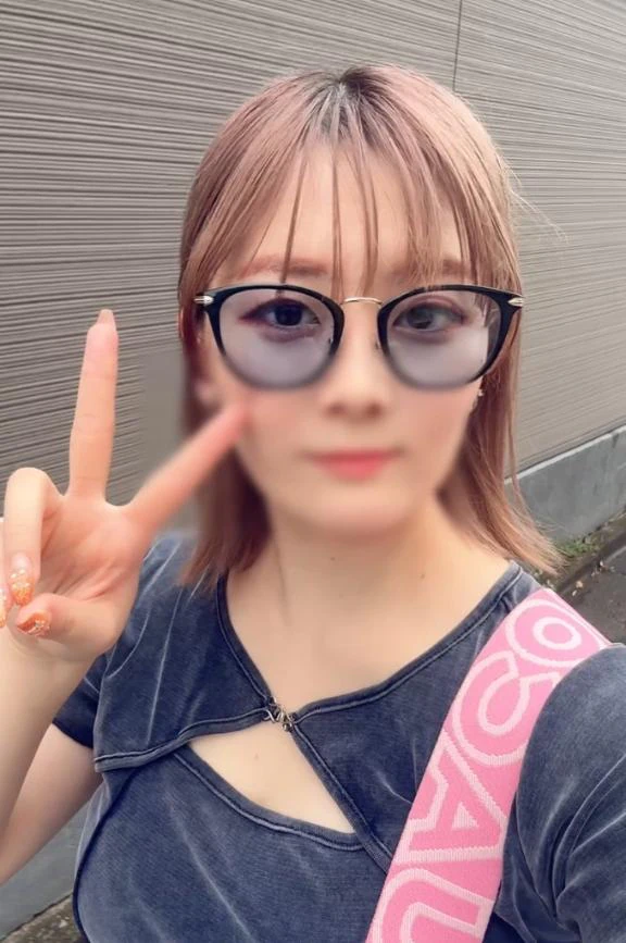 🕶😏
