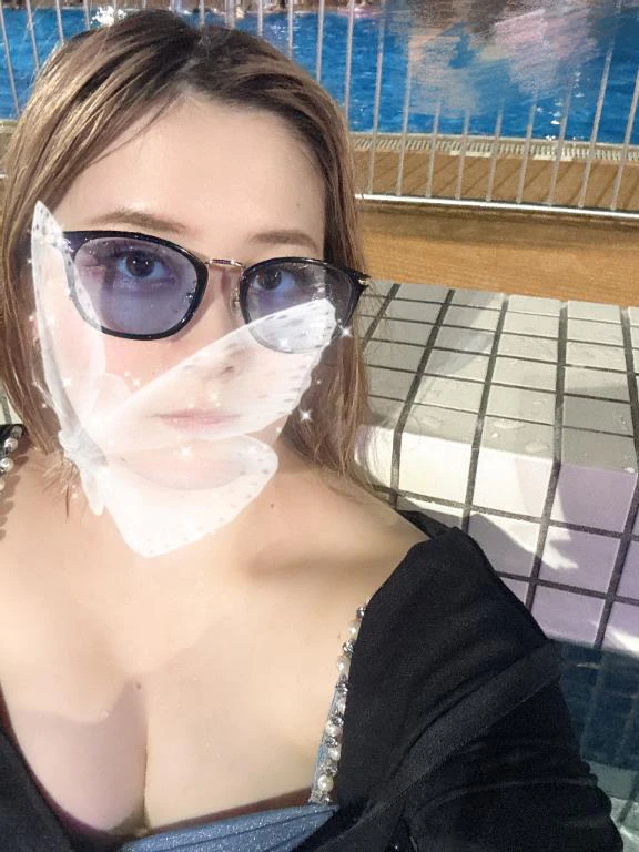 😎✨️
