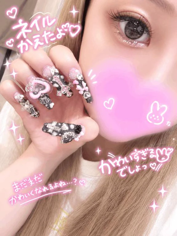 💅🏻ネイルかえた〜💖💖