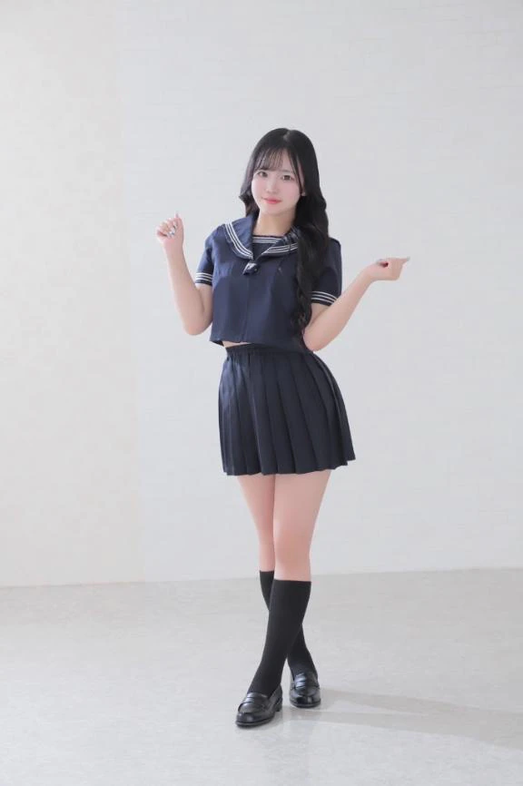 制服で