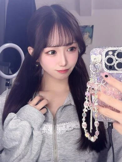 皆瀬あみか