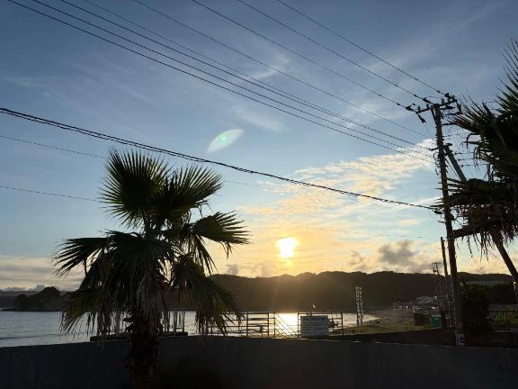 🌅