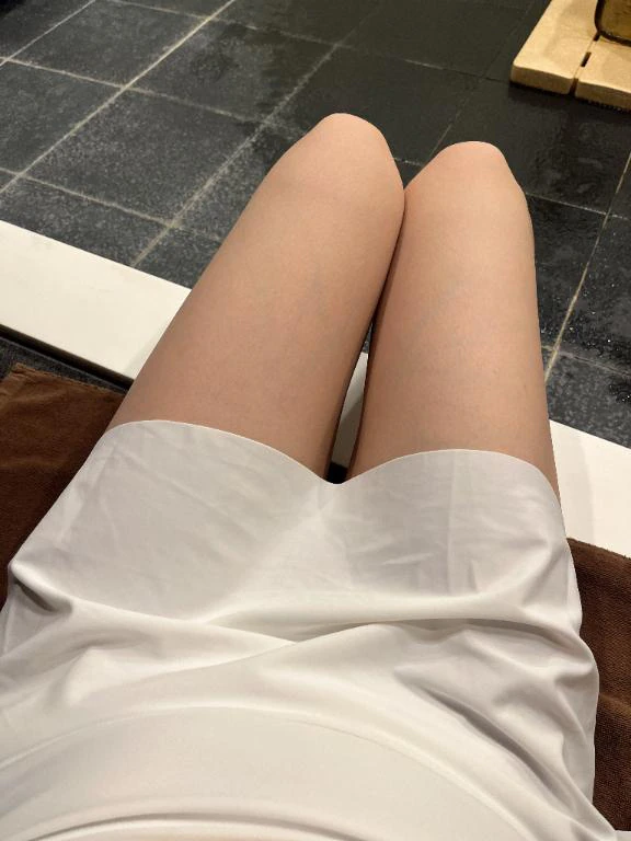 ちらり👀