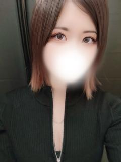 まみ/Fカップ巨乳★色白美肌