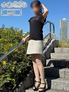 新人 由梨(ゆり)