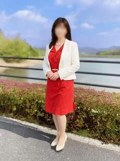 上田奈央