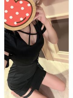 愛田さん細身の新人