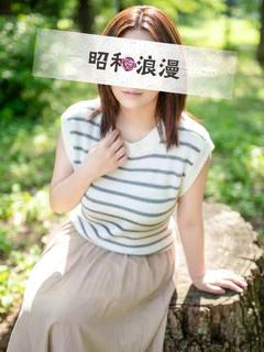 綾瀬 たまみ