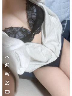 せりな
