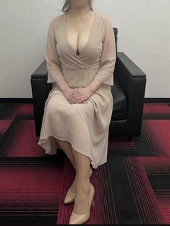 とむ