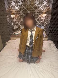 ましろ【美肌のドMで未経験】