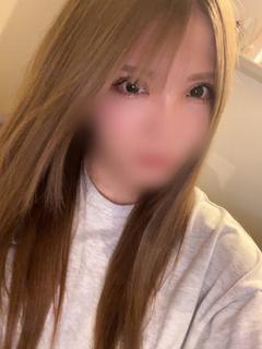 (新人）れいか