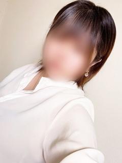 まこ【新人奥様】