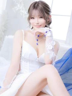 朝比奈ひなみ