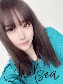 エミリ【笑顔とエロさのギャップ】