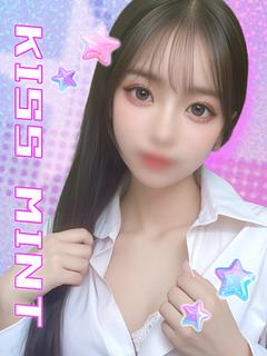 ゆいぴ