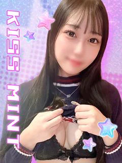 みくり【小柄色白美乳】