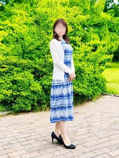 青木 ななこ