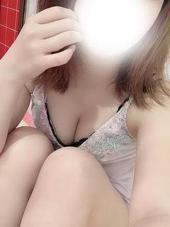 新人　なな