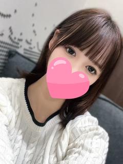 あゆみ《色白美肌美女...