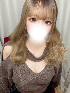 あいな【18歳G乳イラマ無料♪】