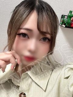 りおん【色白E乳天然美女♡】