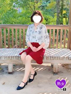 渡辺さくらさん【M男好きな痴女】
