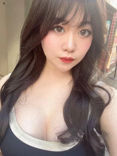 ウィザードのまどか【現役単体AV女優】