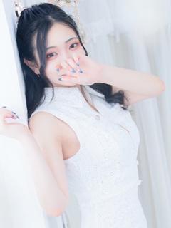 六華　あやか