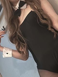 夏輝　あすな
