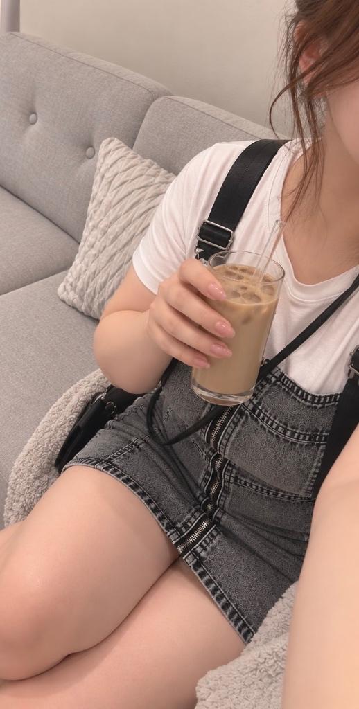 ゆうこ※業界未経験 の 無糖カフェラテで充電中☕️🤎