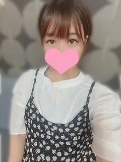 はっぱ※小柄で初心な少女