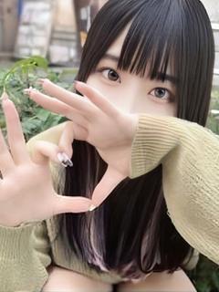 なのは※元アイドルの美少女‼