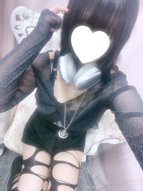 あむ の 22時半から枠ありますᐡ ɞ̴̶̷ ̫ ᴗ̤ ᐡ