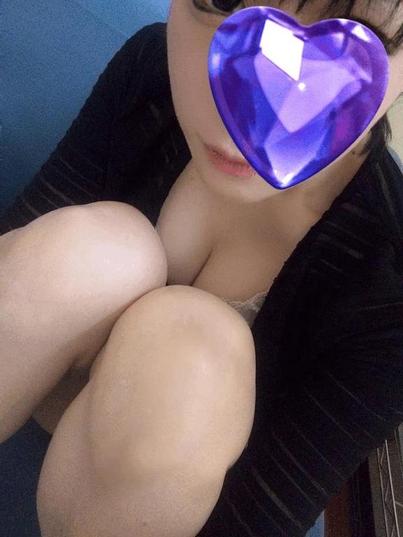あやね の こんにちは(*^-^*)