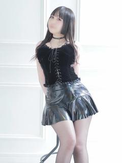 新人レオナ女王様
