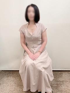 やや